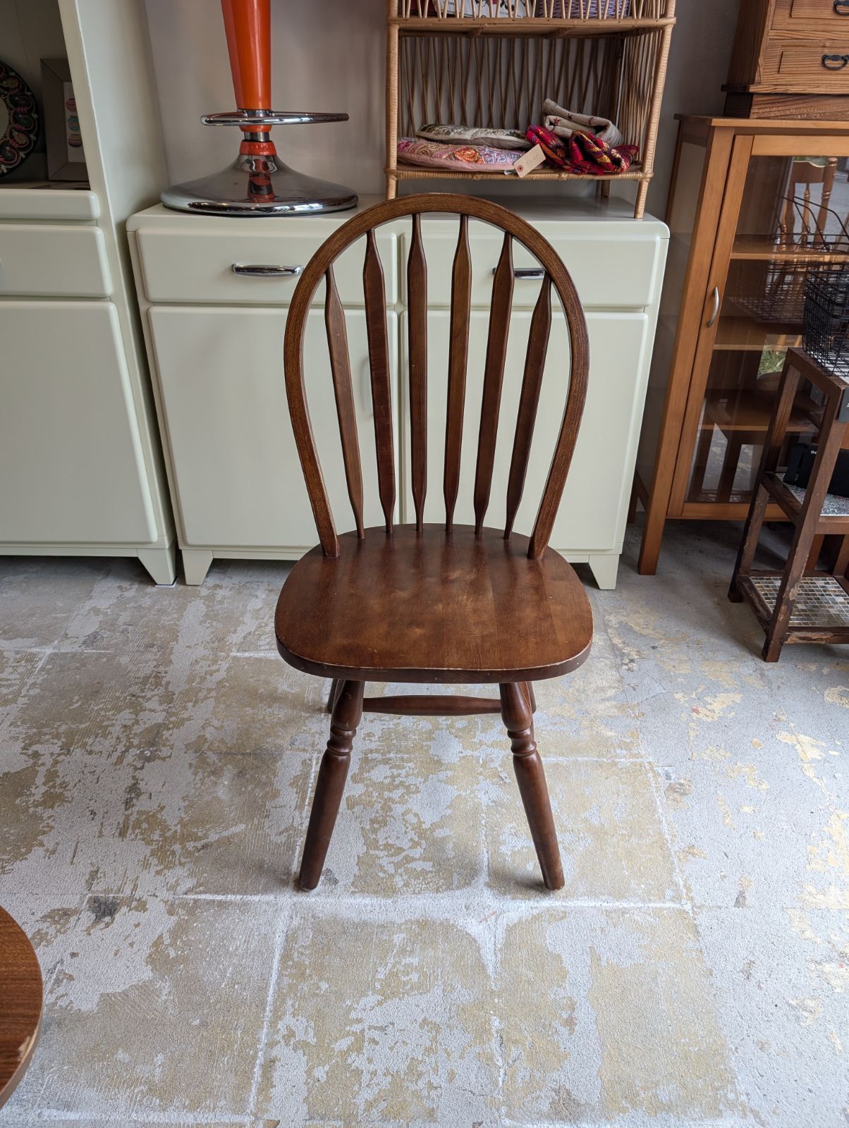 Windsor Chair −1−古くから愛されてきた伝統的なウィンザーチェア