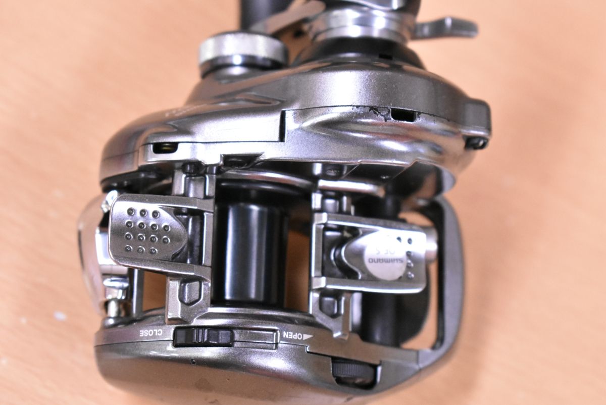 15 Shimano nium DC リール シマノ 15 メタニウム DC HG ベイトリール