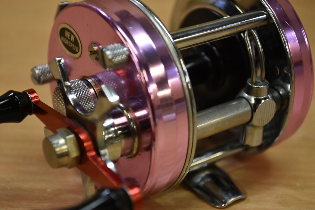 アブガルシア アンバサダー 5500C 社外 ハンドル付き 右巻き No 831200