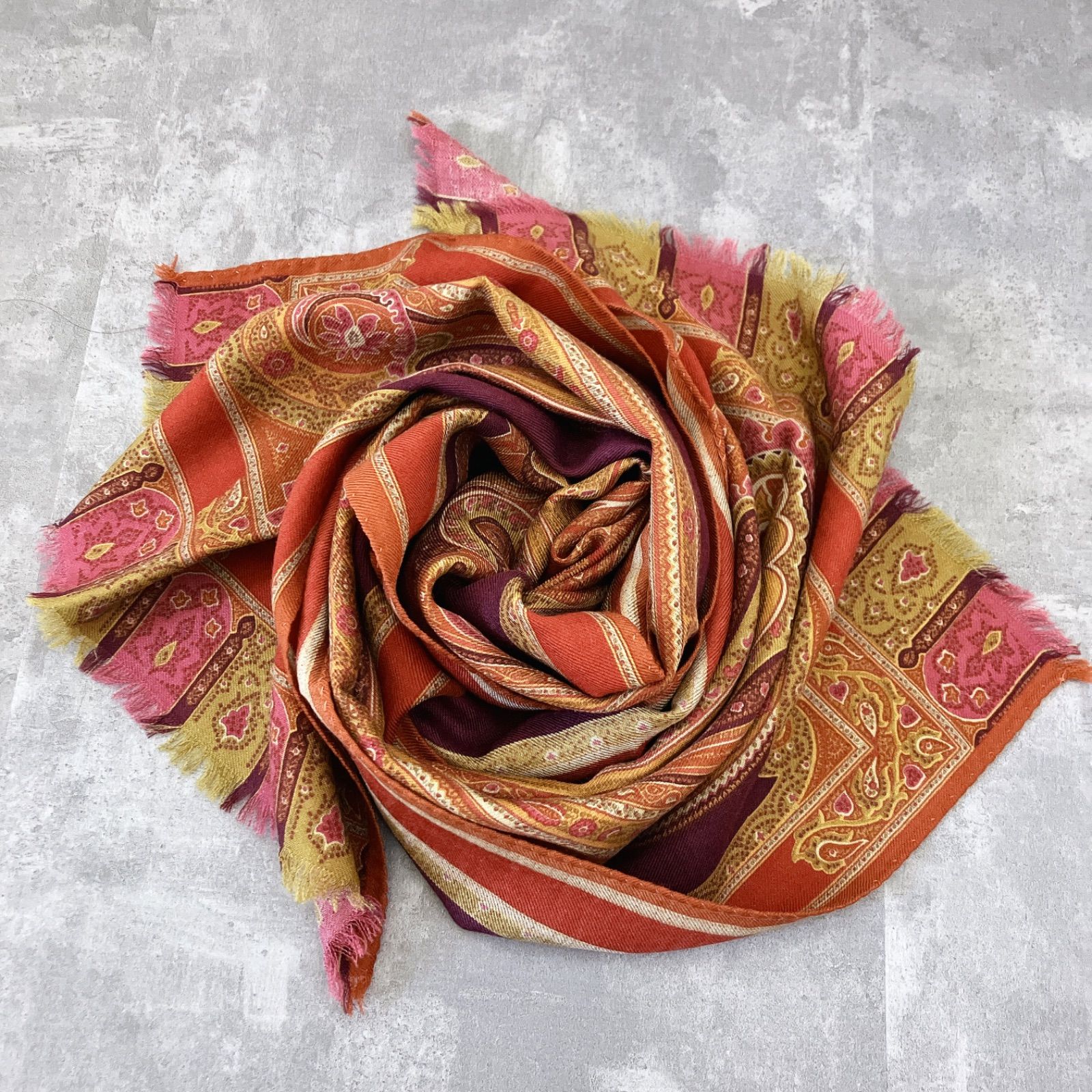 エトロ ETRO ひざかけ マフラー 大判ショール ストール ペイズリー 赤