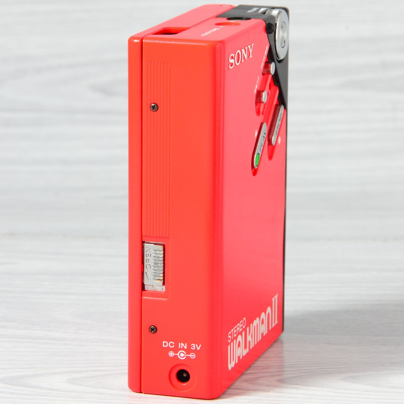 SONY WALKMAN WM-2 カセットウォークマン レッド 電池ボックス等 SONY