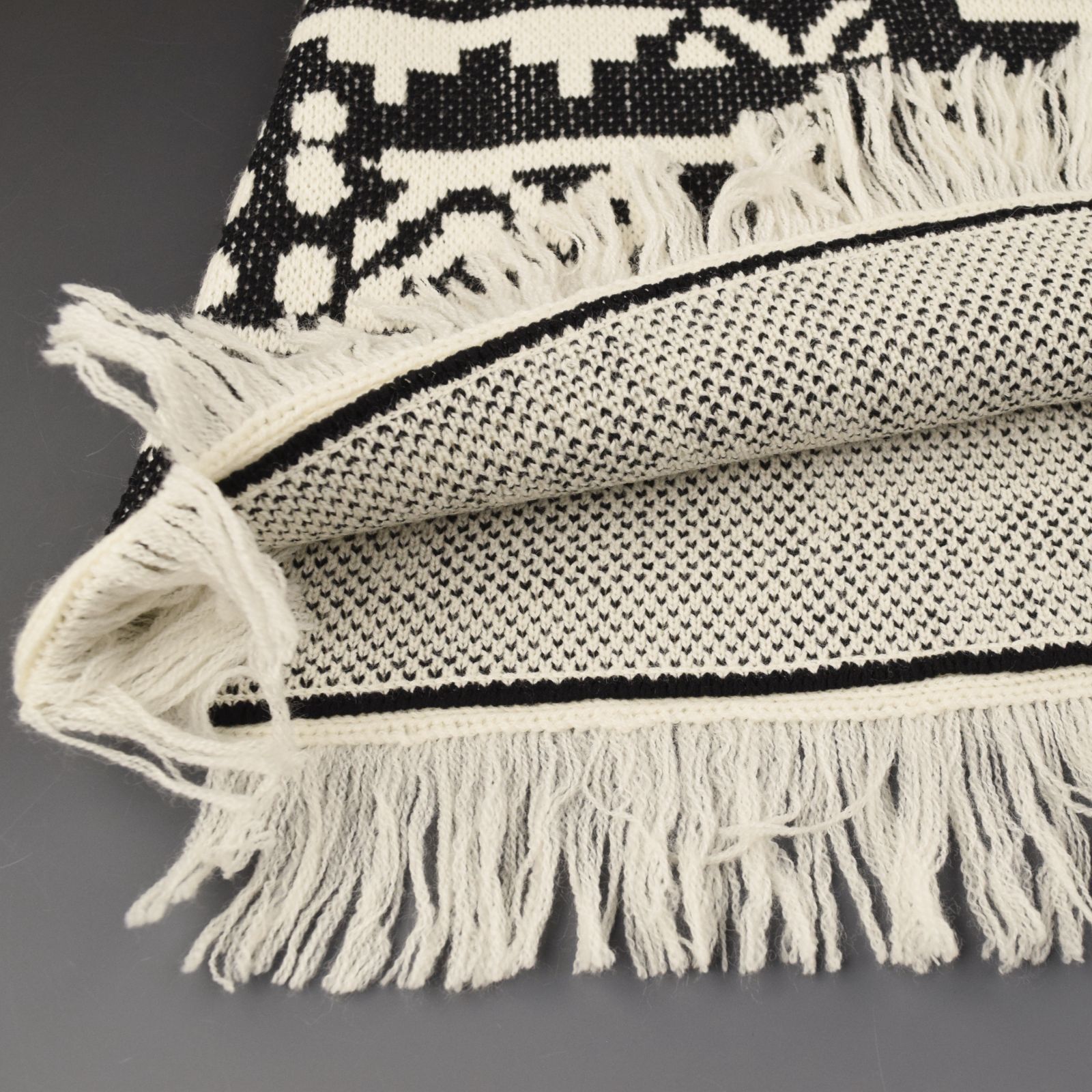 パーリーゲイツ 新品未使用 タグ付きフリンジ付き幾何学模様スカート