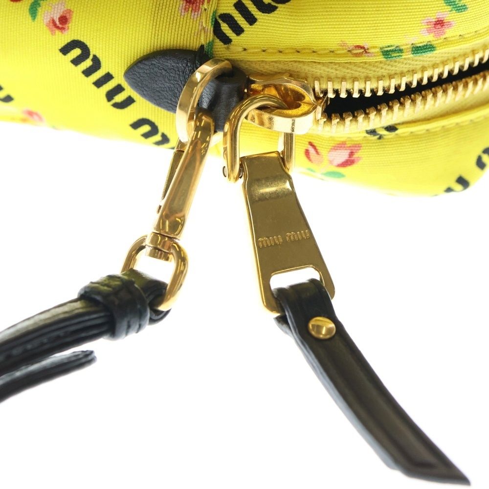 めーちゃん様 MIUMIUナイロン花 フラワー柄ポーチ 美品 正規品 Gカード