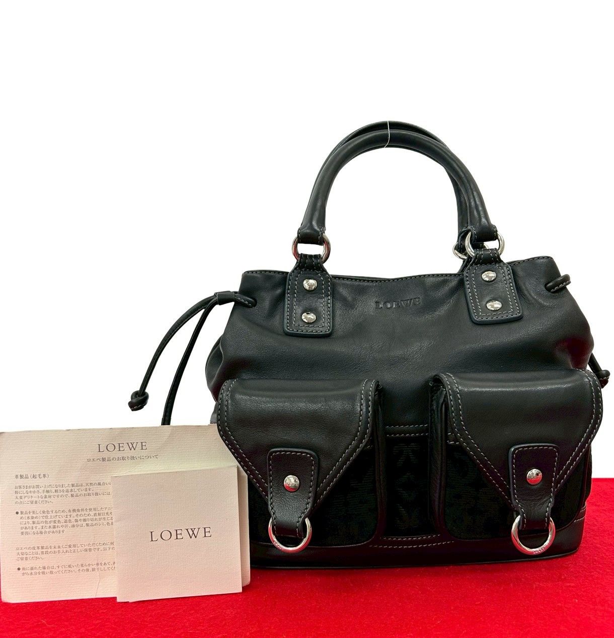 極 美品 LOEWE ロエベ アナグラム 柄 型押し ロゴ レザー 本革