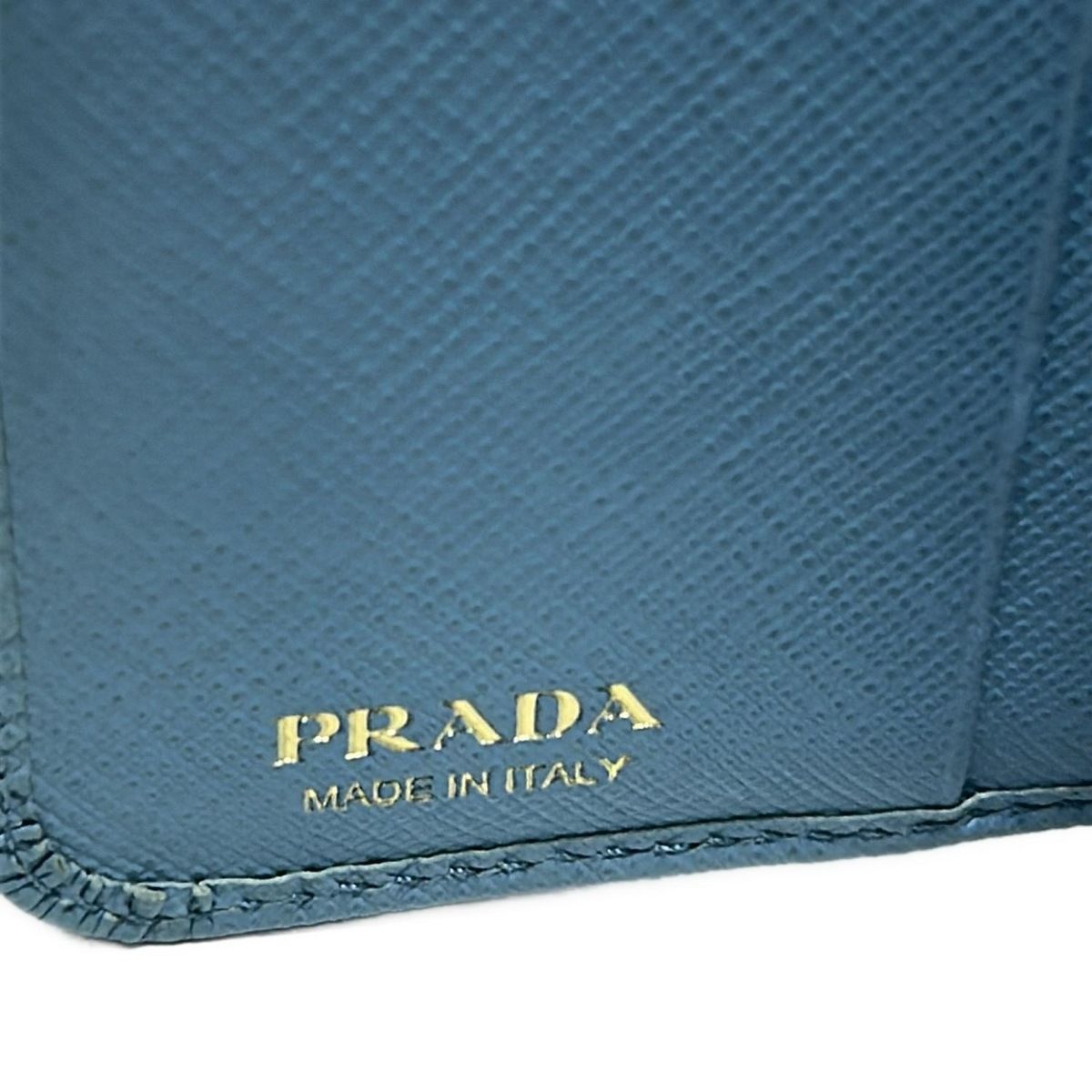 PRADA(プラダ) 2つ折り財布 - ライトブルー L字ファスナー レザー
