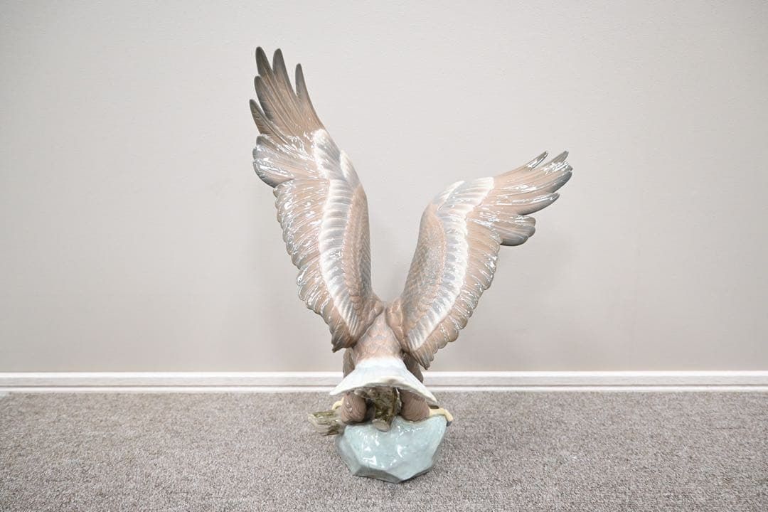 希少】 リヤドロ LLADRO 「自由の鷲」 Justice Eagle￼ - メルカリ