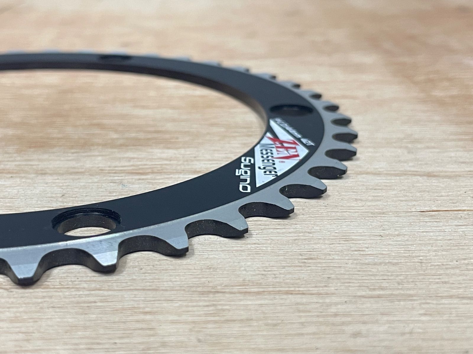 Sugino zen Messenger チェーンリング 45T pcd144 NOS Sugino Zen