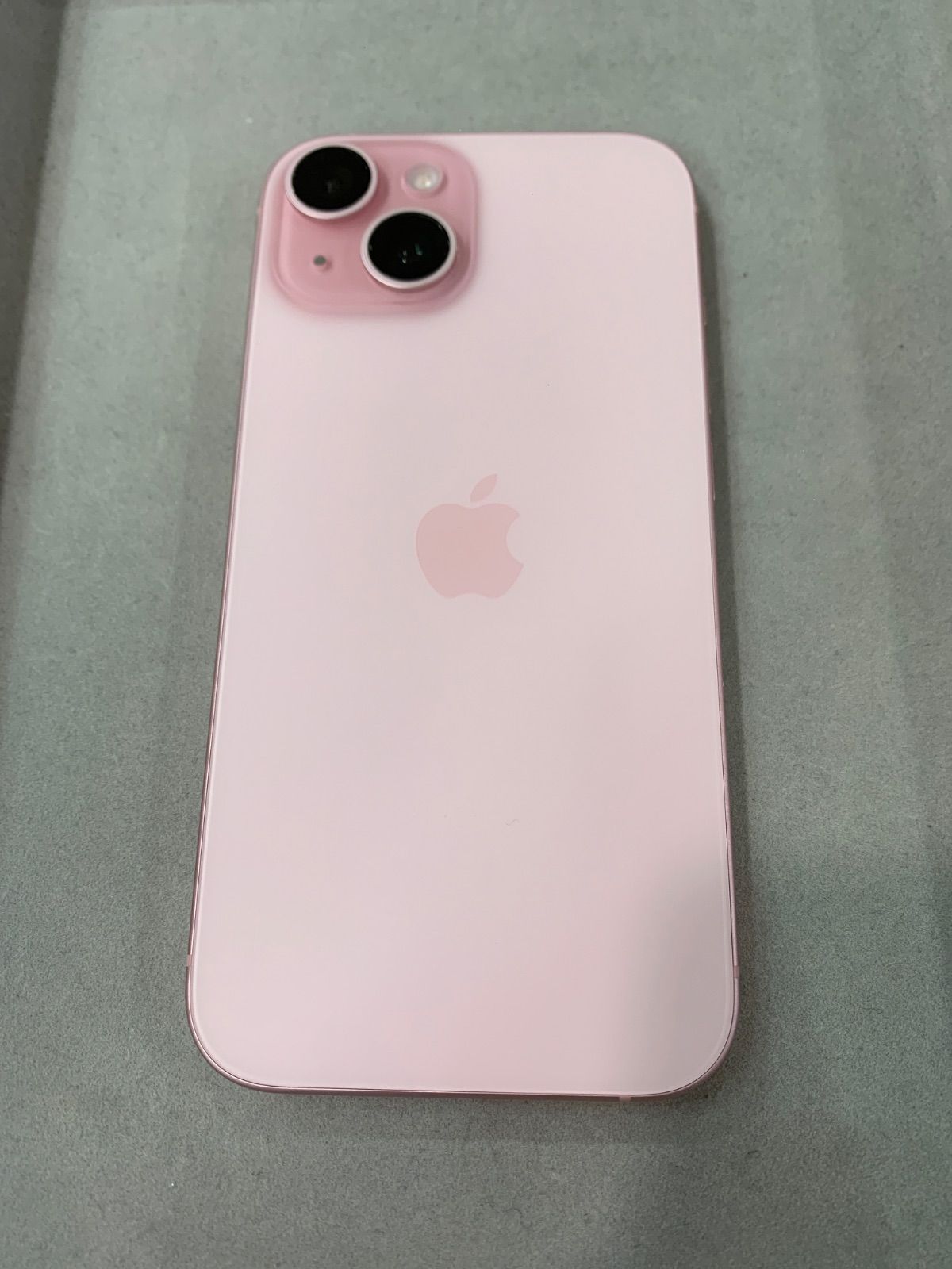 iPhone 15 128GB ピンク バッテリー89％ docomo〇 - メルカリ