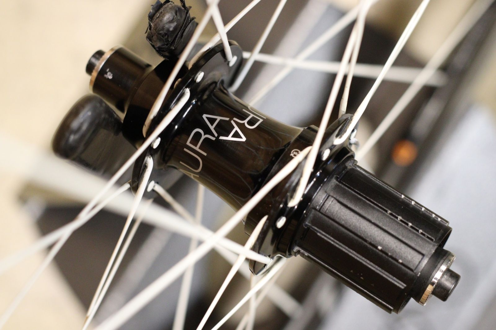 ボントレガー aura5 50mm クリンチャー カーボンホイール 前後セット