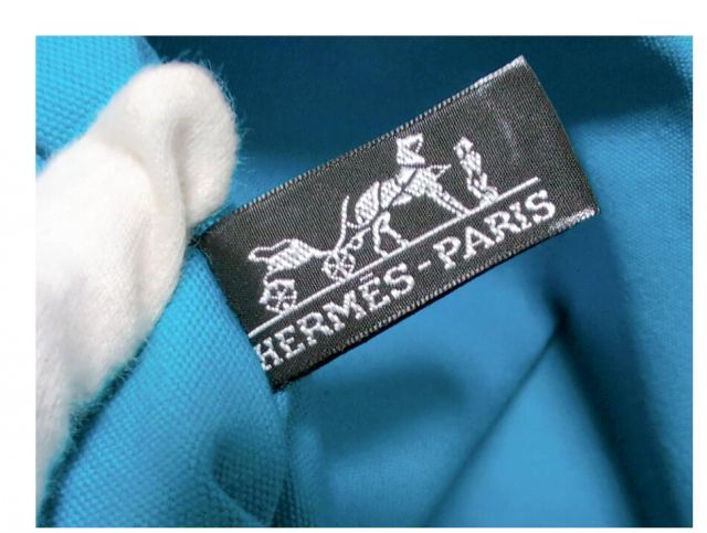 新品同様 エルメス ボラボラポーチ Lサイズ ブルー 青 ターコイズ