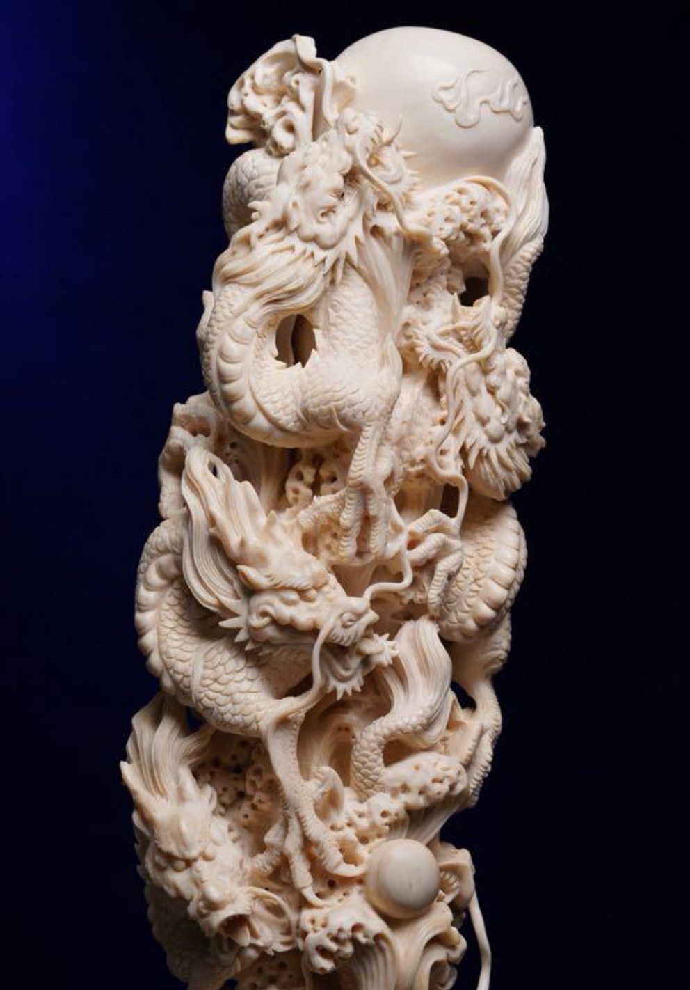 天然マンモス牙美しい手作り彫刻至尊九龍戯珠 置物