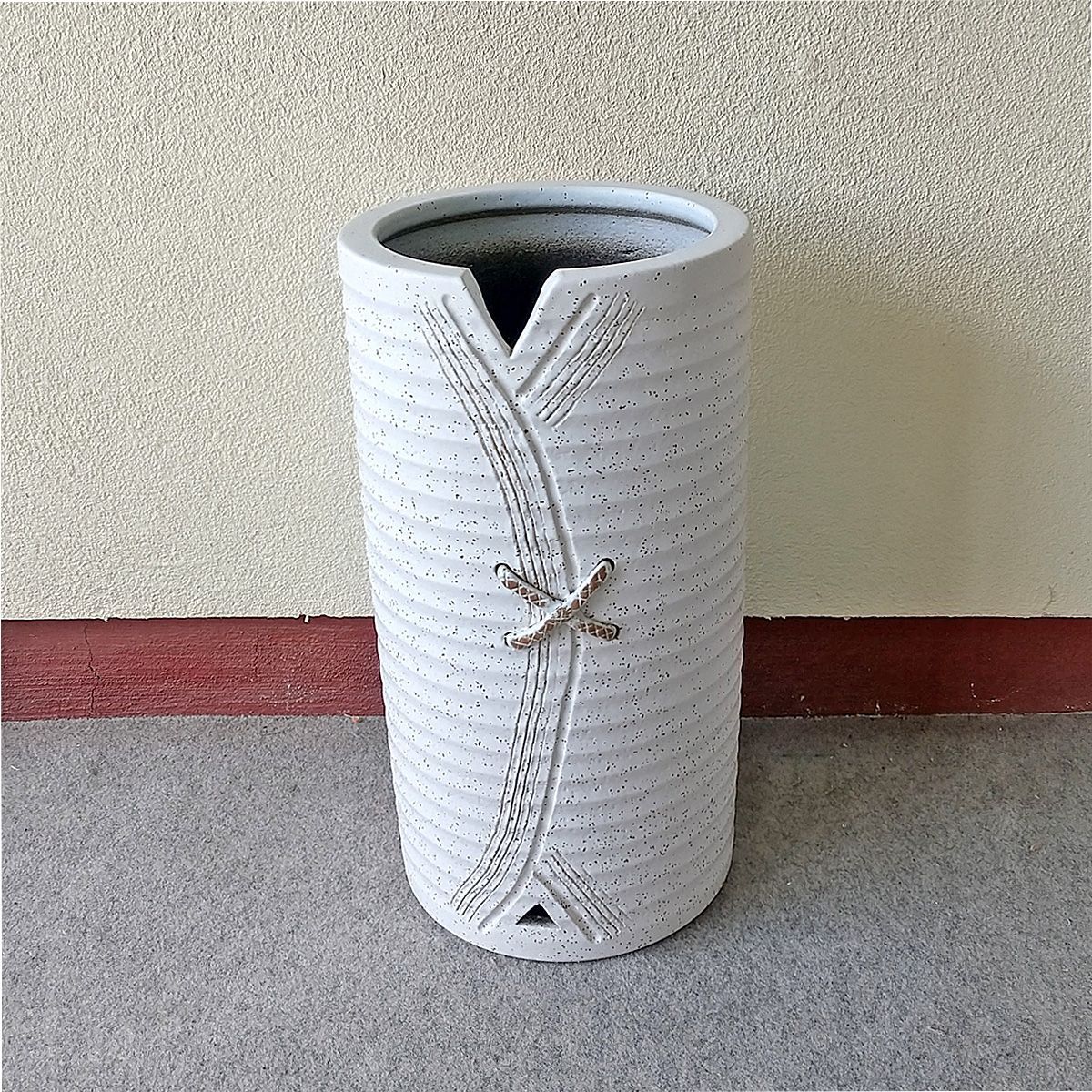 陶器傘立て 結び傘立 信楽焼 ホワイト ヤマタツ陶業 TK-720 - メルカリ