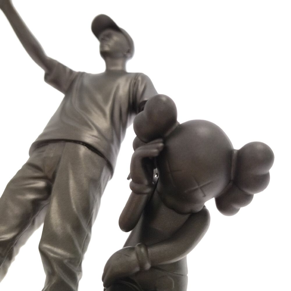 KAWS オリジナルフェイク フィギュア KAWS PARTNERS KAWS