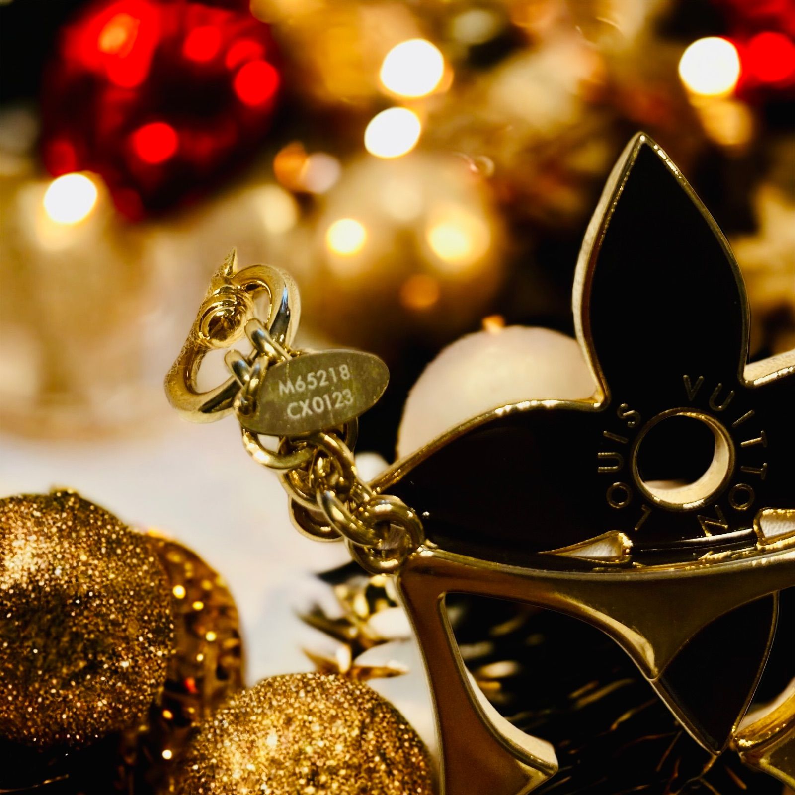 LOUIS VUITTON M65218 ポルトクレパズルチャームキーホルダー