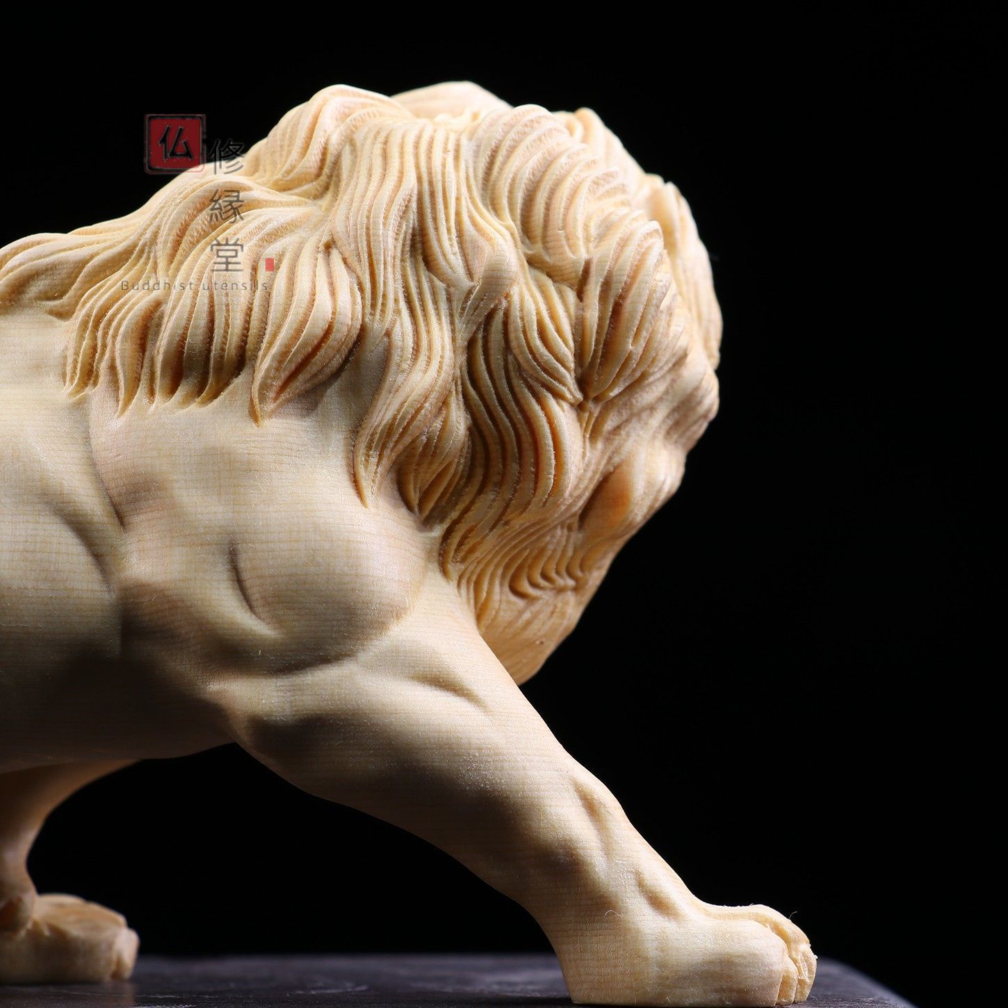 木製ライオン彫刻 約41cm 木製ライオン彫刻 約41cm 木製ライオン彫刻