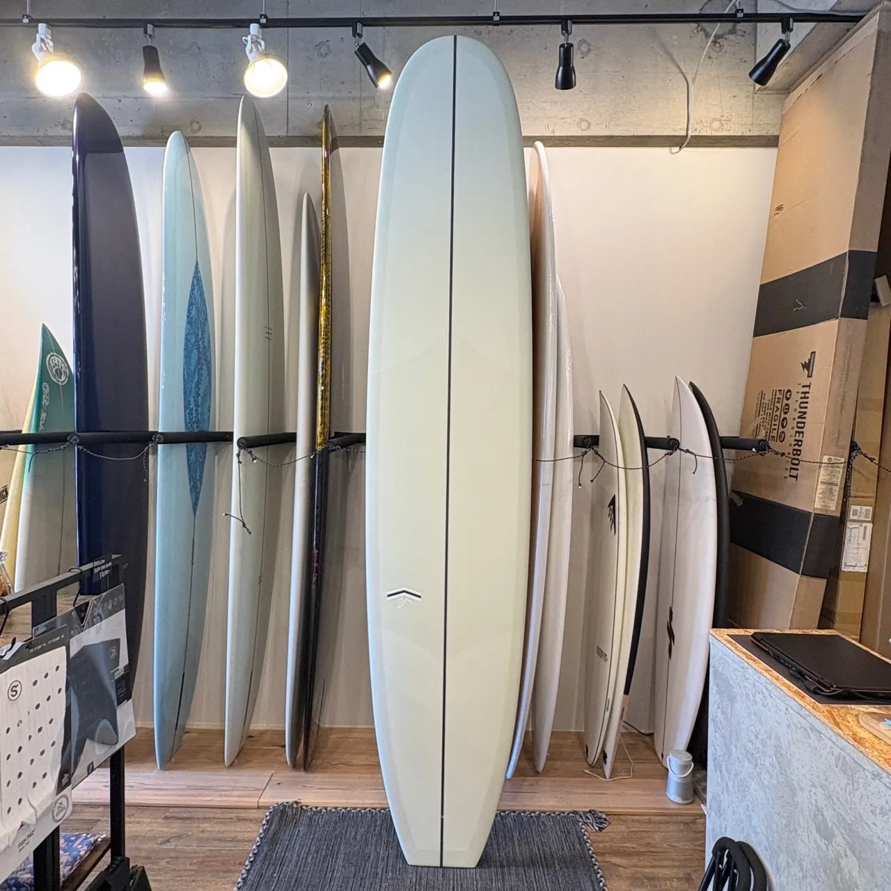 新品同様！メルカリ初 CJネルソン パラゴン PARGON サンダーボルト