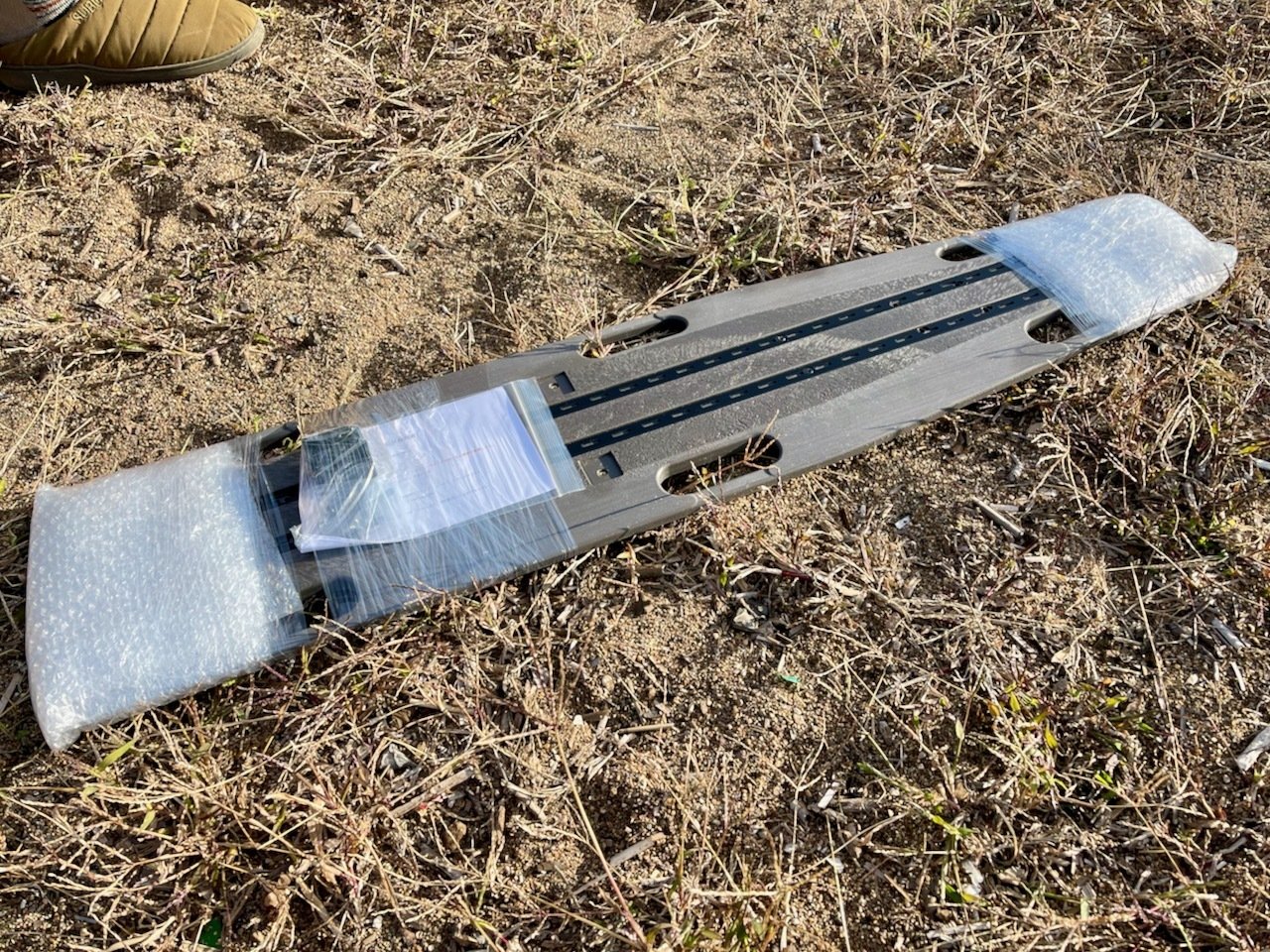 圧倒的なカッコよさと機能が両立したサイドテーブル！ロックフィールド