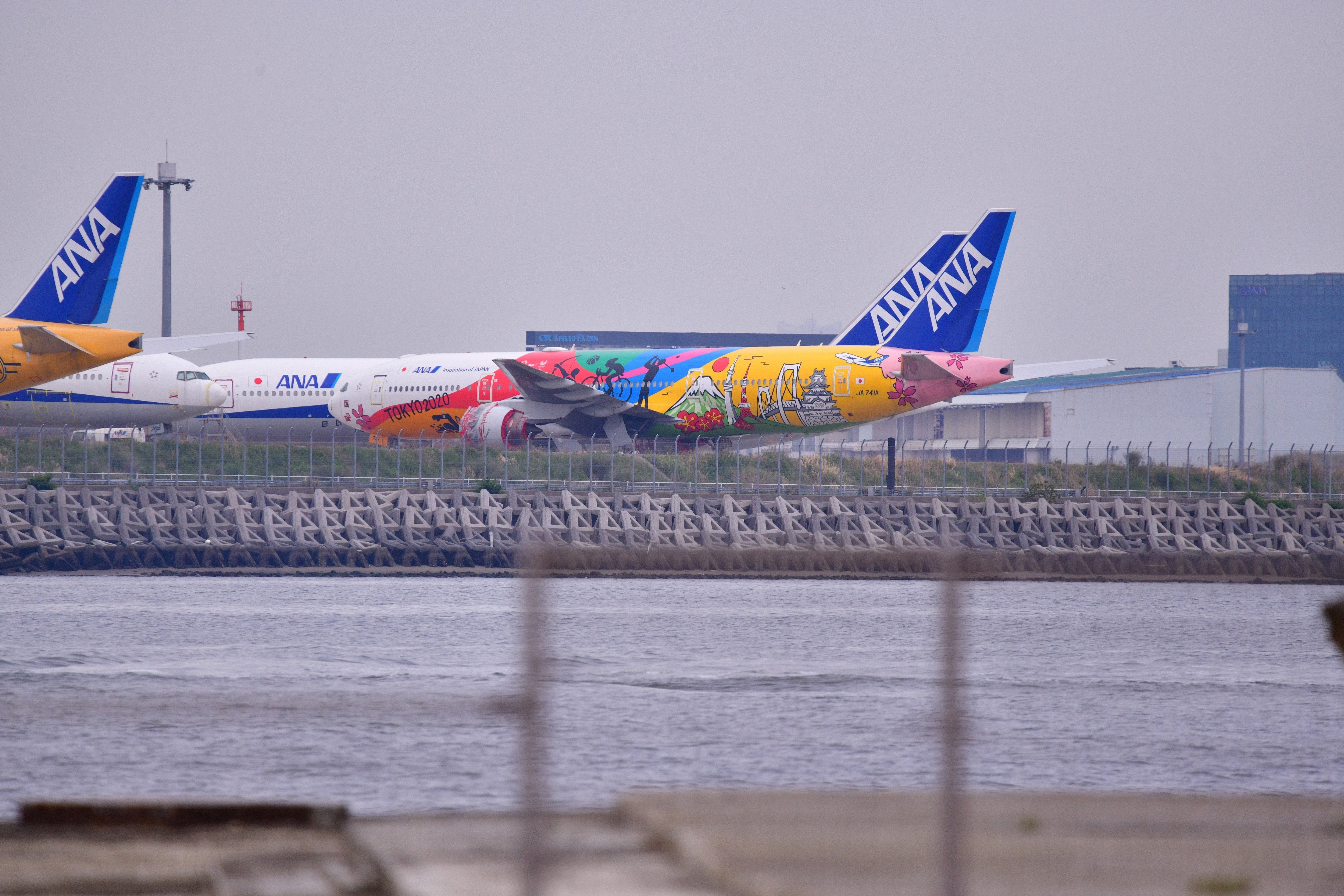 航空機・ヘリコプター ANA HELLO 2020 JET 777-200ER 1:200 航空機