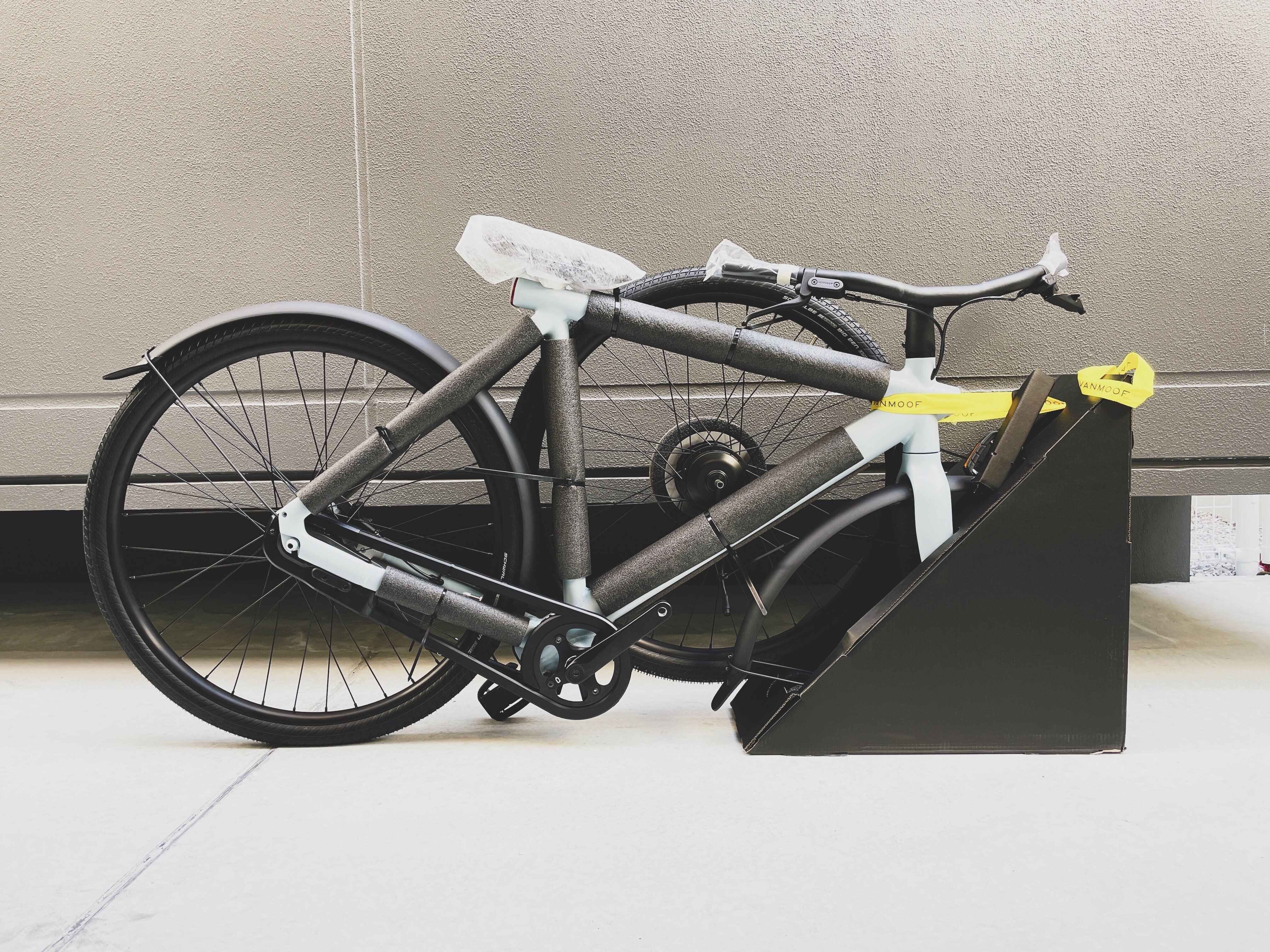究極の電動自転車「Vanmoof S3」に1年乗ってみて｜yYas