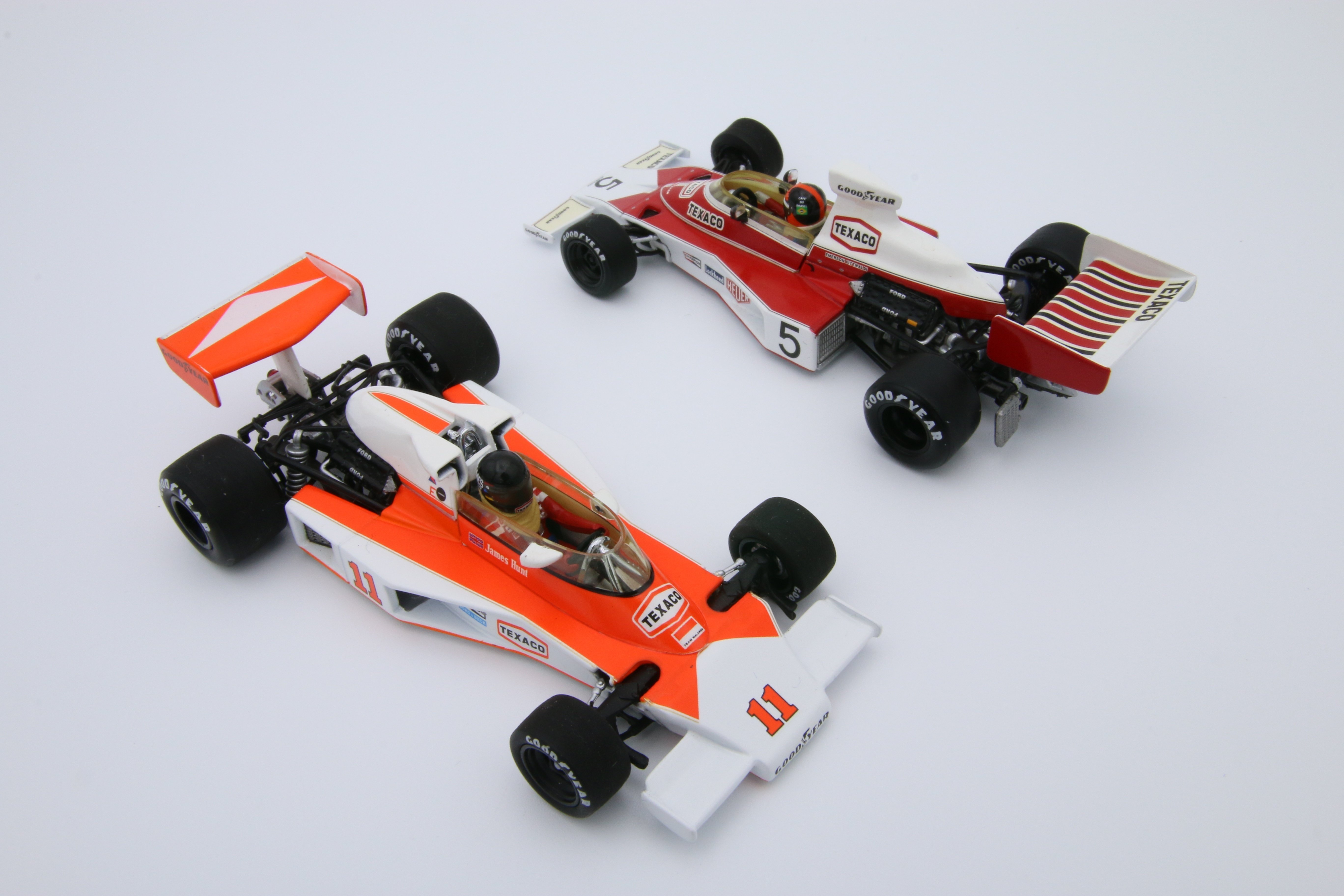 スケール1／43のミニカー写真集「スーパーカーブーム時代の