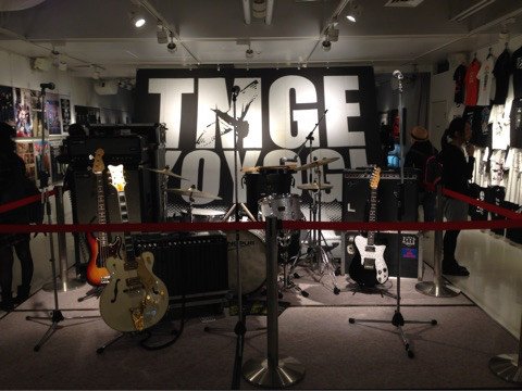 アベフトシ（THEE MICHELLE GUN ELEPHANT)の機材｜plutoculture