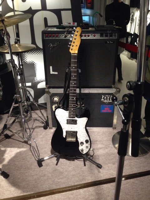 アベフトシ（THEE MICHELLE GUN ELEPHANT)の機材｜plutoculture