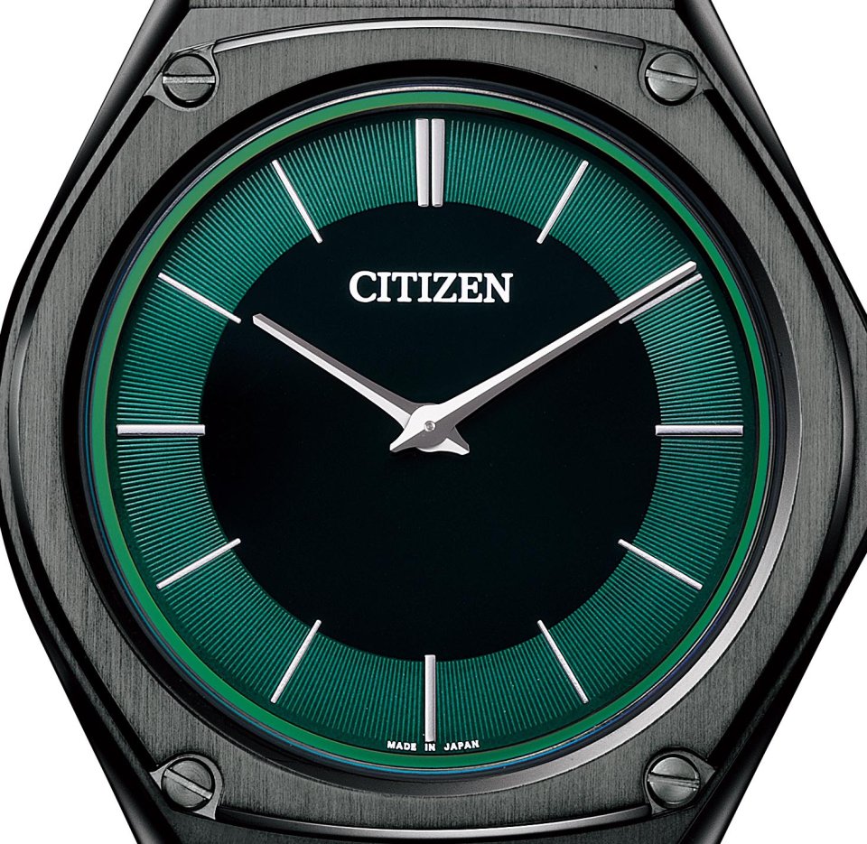 シチズン エコ・ドライブ ワン』より、オールブラックにフォレスト