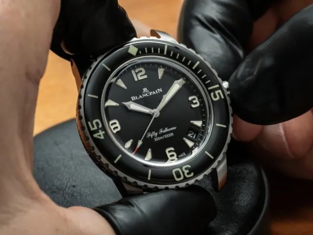 ブランパン「フィフティ ファゾムス オートマティック」に 新作誕生