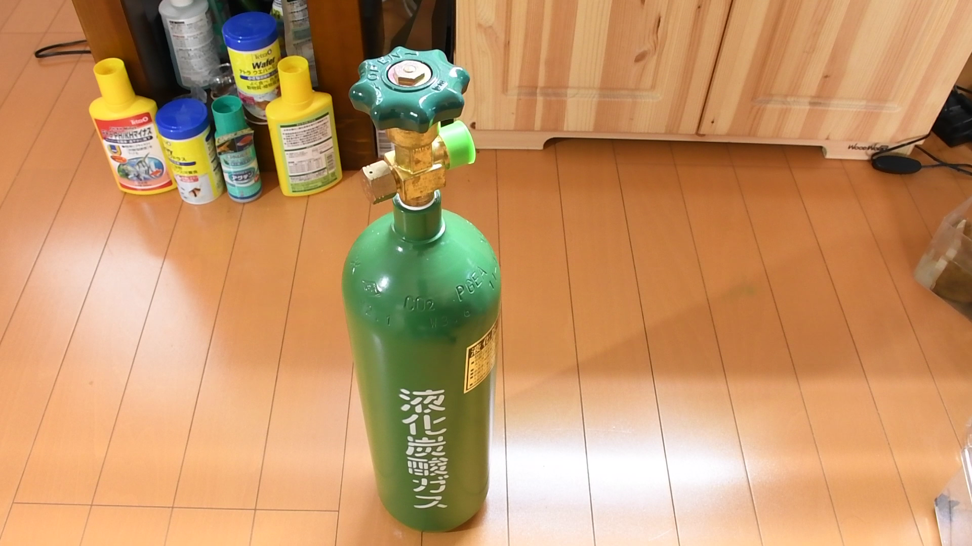 アクア製品レビュー：水草水槽を長く続けるなら「ミドボン」がお得！！