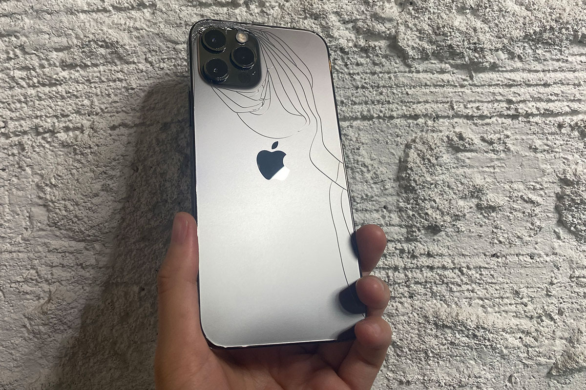 iPhone12 Pro 256GB SIMフリー 82% 背面少し割れあり iPhone12 pro