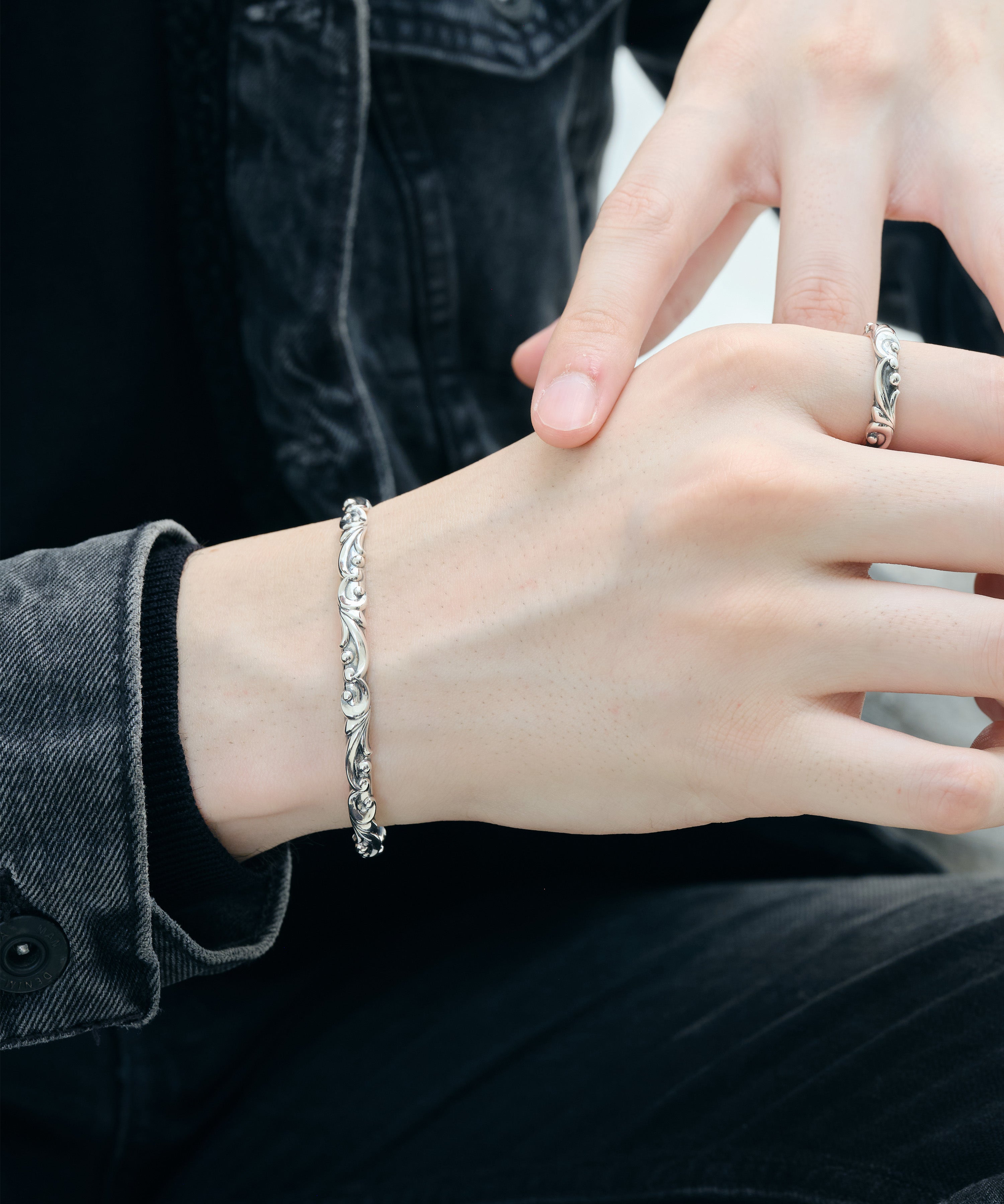 Arabesque – AQUA SILVER