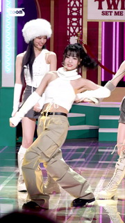 안방 1열 직캠 4 K] 트와이스 모모 ' SET ME FREE' ( TWICE MOMO Fan