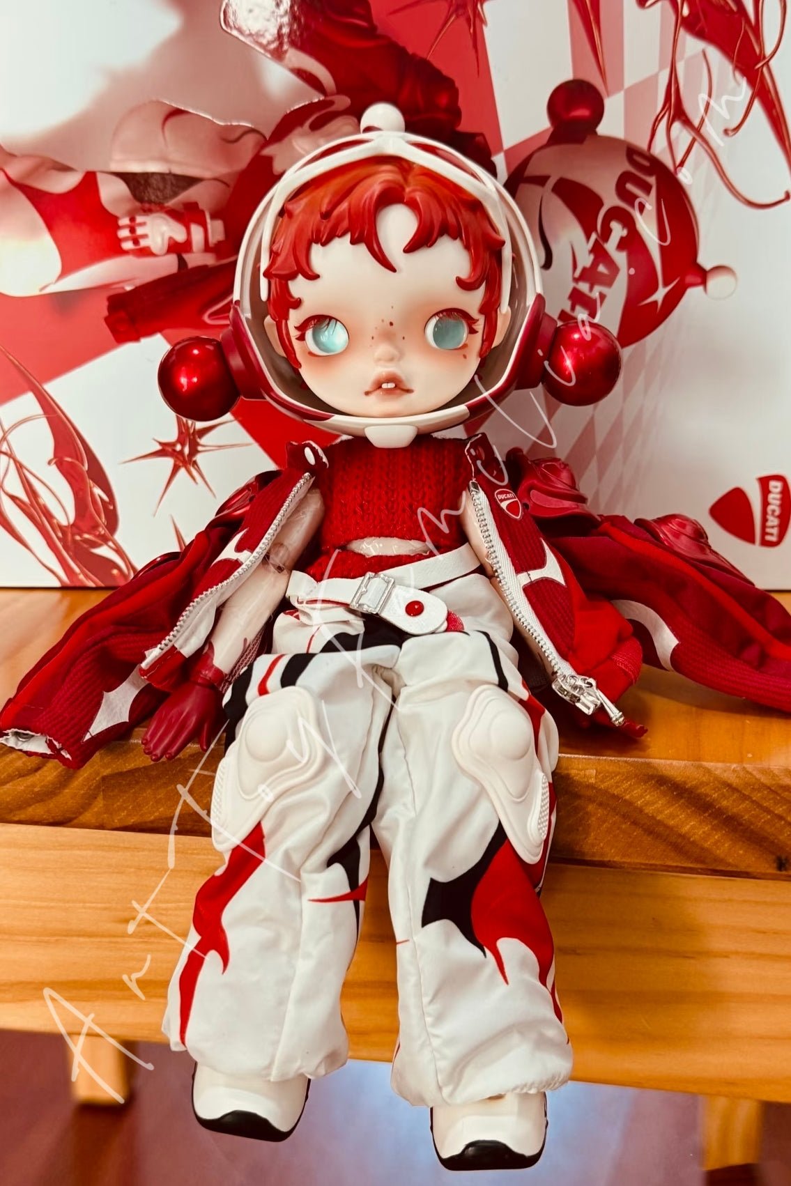 Skullpanda × DUCATI 1/6 Action Figure | POP MART – Art Toy Familia