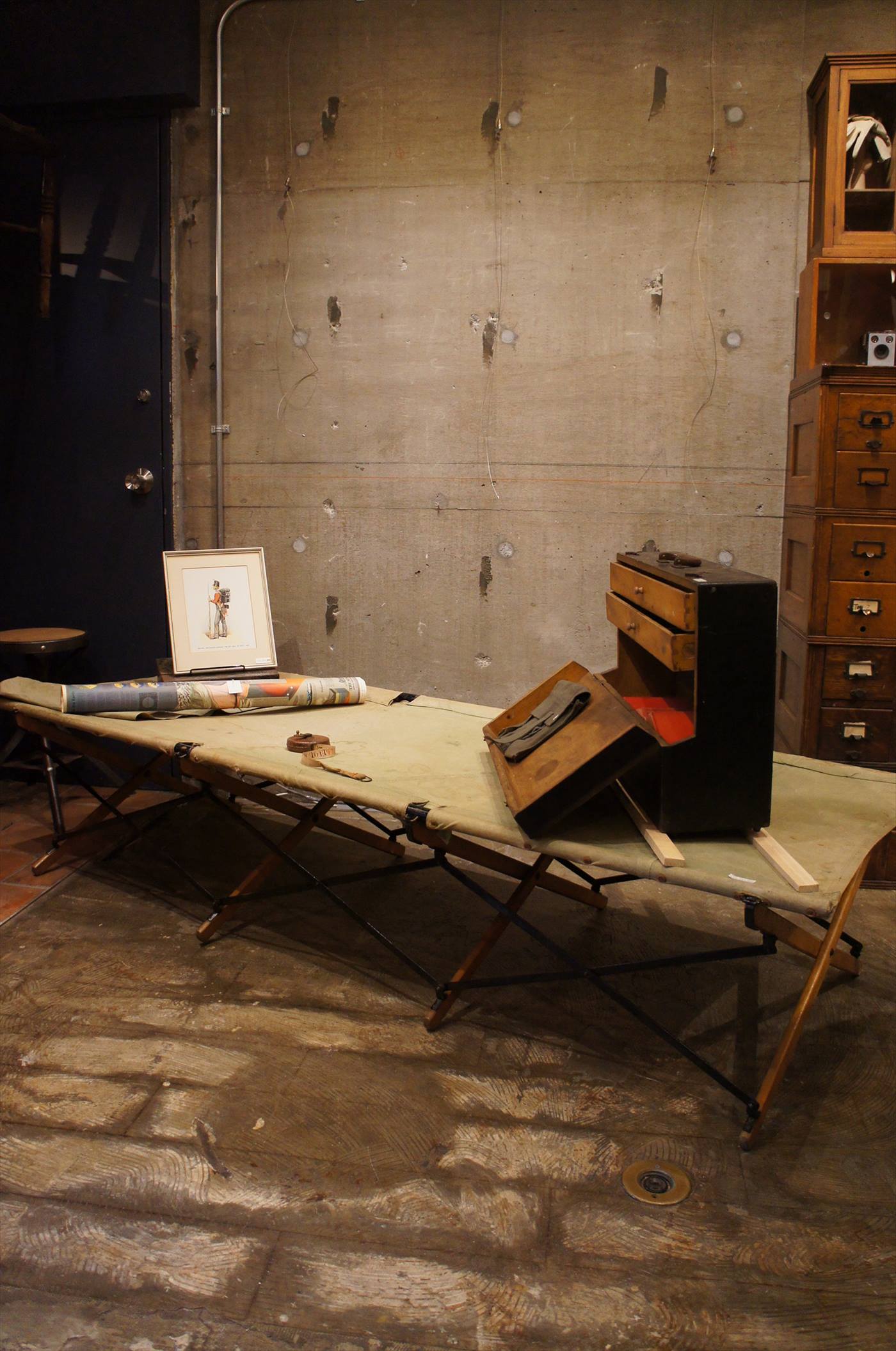 激レア 入手困難 ヴィンテージ80sミリタリーベッドUSED コット