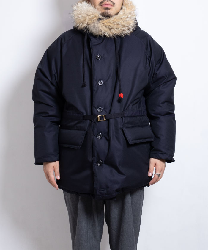 シルク生地を使用した最高級ダウンコート、オーベルジュのBEL