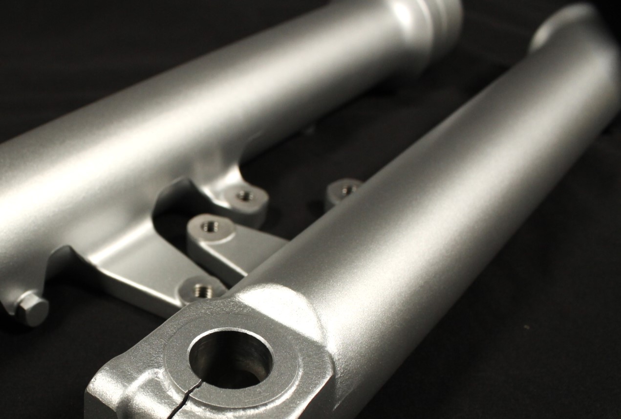 ホンダ CBX400F フロントフォーク 焼付塗装施工 - AWANOコーティング