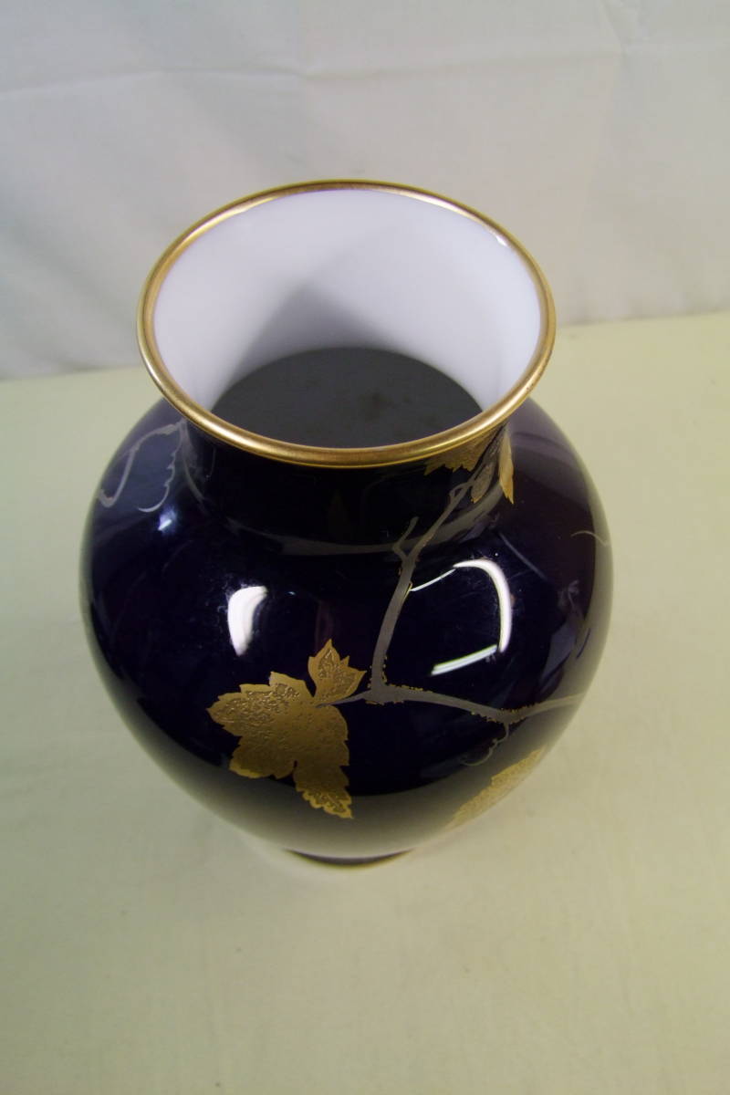 大倉陶園ー箱付ー瑠璃金蝕ぶどう 28cm 花器・花瓶・フラワーベース