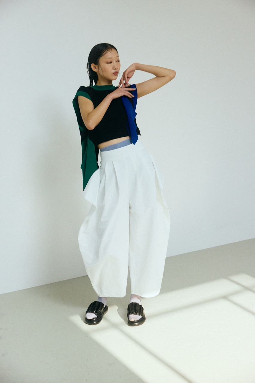 PLUS】デフォルメーションコクーンパンツ｜WOMEN｜250HSP31-461E｜AZUL