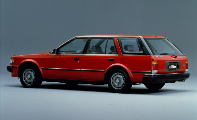 日産 ブルーバード (7代目 U11 1983-1990)：駆動方式をFFに変更し