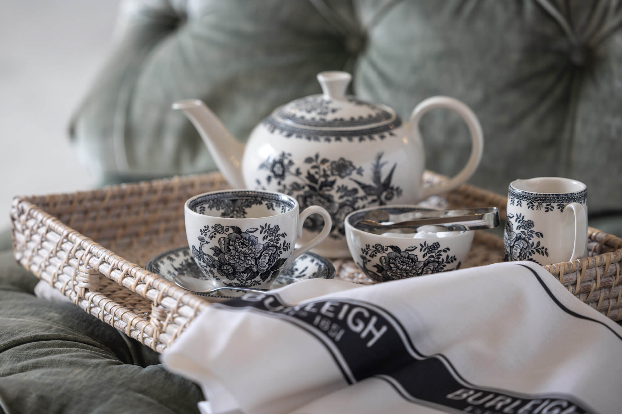 バーレイの新作「ブラックアジアティックフェザンツ」が3月に日本発売