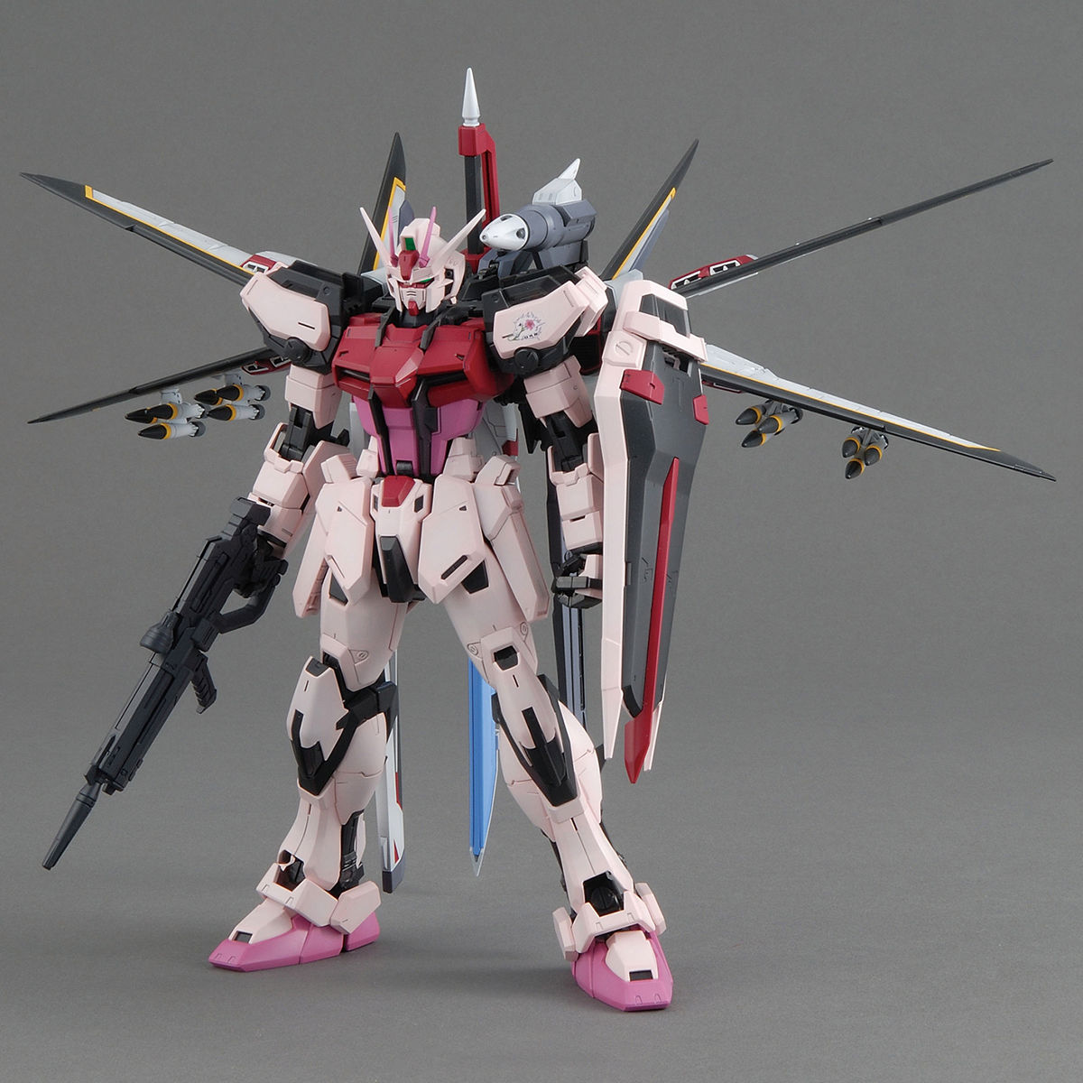 MG 1/100 ストライクルージュ オオトリ装備 Ver.RM｜バンダイ ホビーサイト