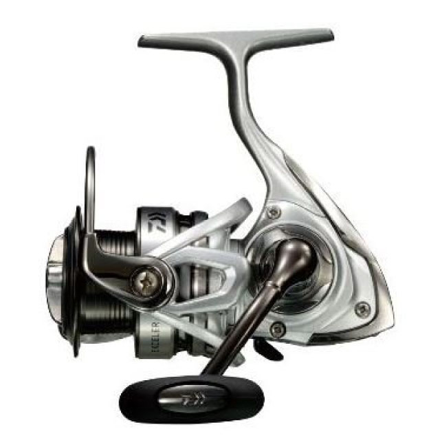 17エクセラーは、コスパ最高のスピニングリール！1万円を切る低価格で