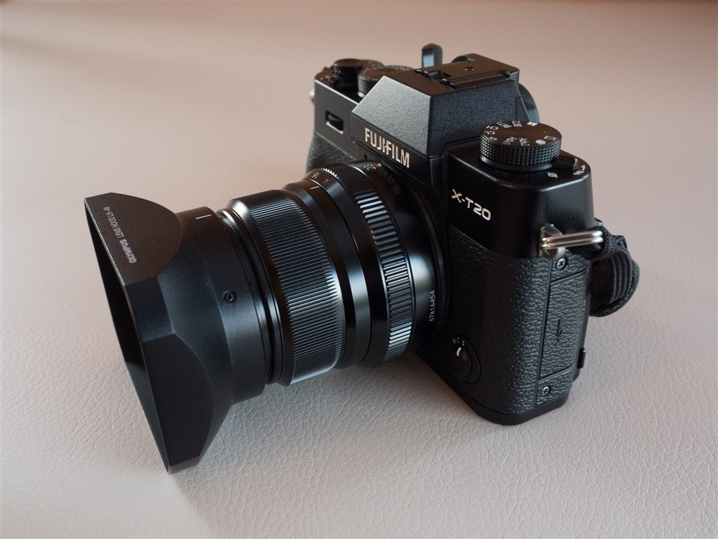 XF23mmF2 R WR レンズ 43mmフィルター、純正フード付き XF23mmF2 R WR