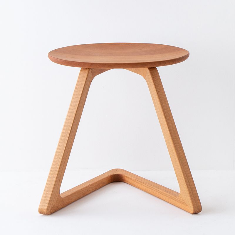 天然木のトライアングルスツール / 板座 | ボー・デコール オンライン
