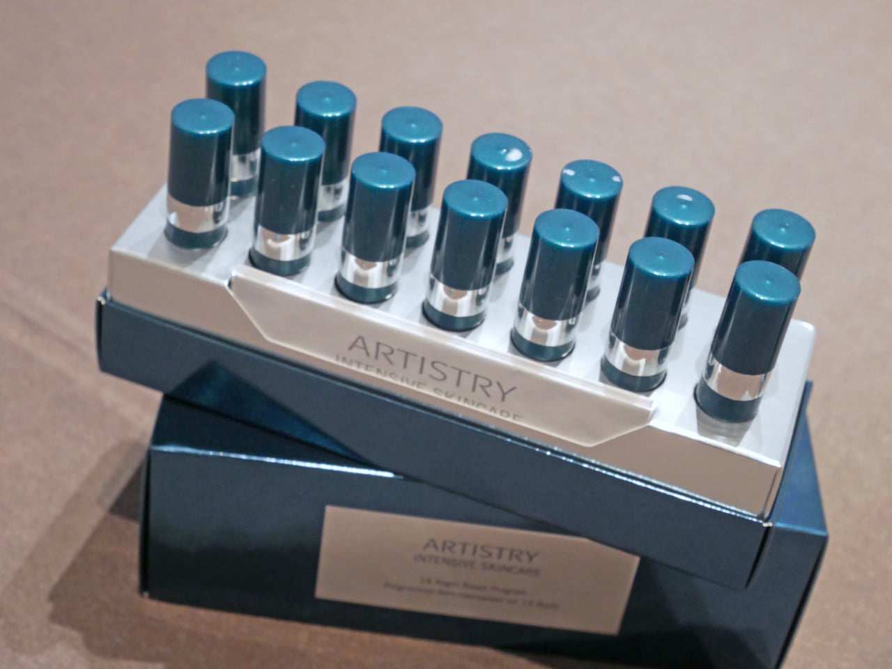 1晩1本使い切りの贅沢！アーティストリーの14日間集中美容液が