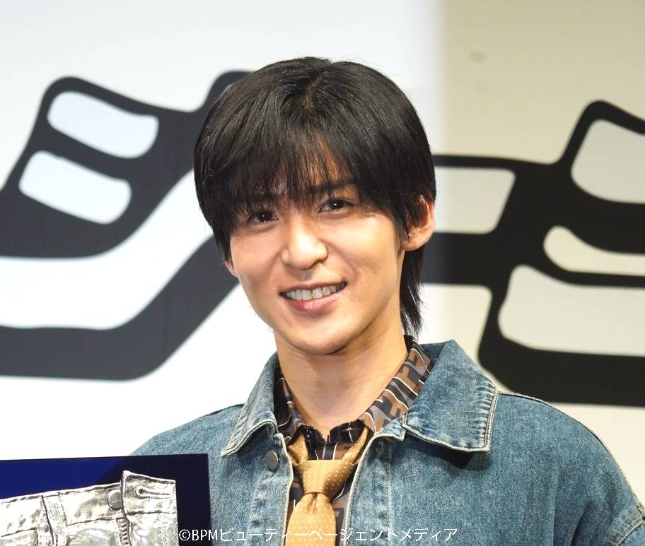 目黒蓮、“350日デニム”で2年連続受賞で殿堂入り王手！「最初の報告は