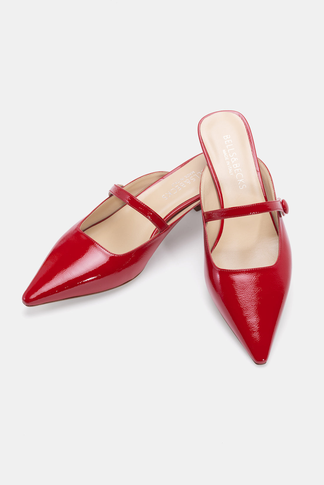 The Greta Red – BellsandBecks.com