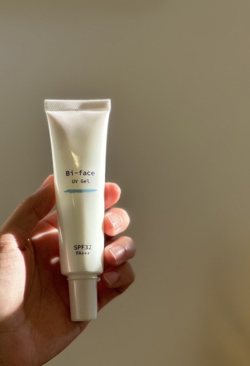 みずみずしく伸びの良いBi-face UVジェル｜ビフェイス株式会社