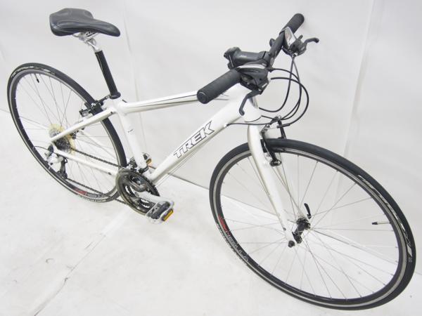 Trek7.3FXクロスバイク白700X28CサイズS位走る曲がる止まる問題無し