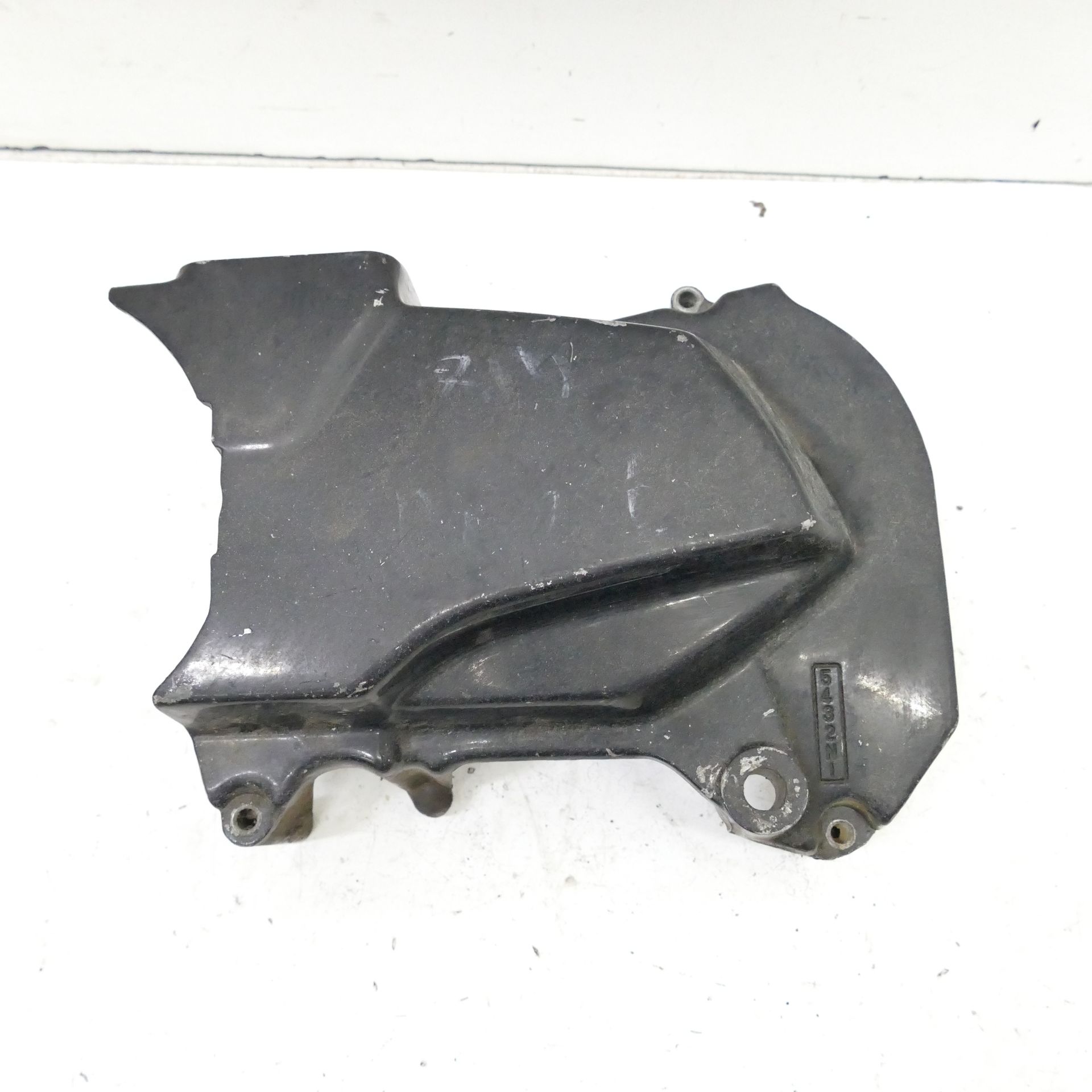 Kawasaki GPZ 750 Uni Trak Sprocket Cover Motor Cover 67611 | eBay UK